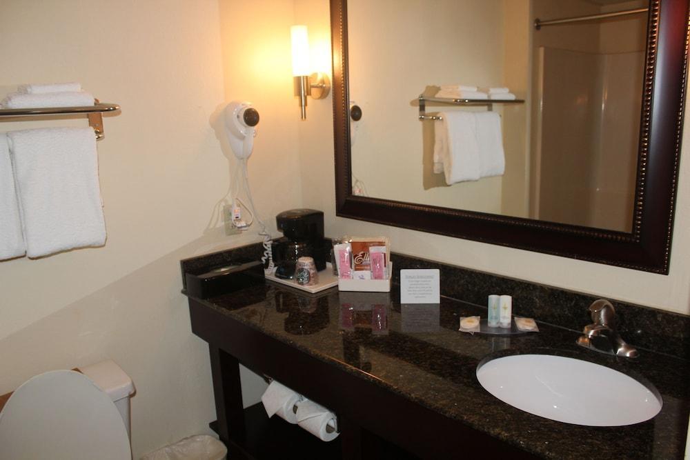 Comfort Inn Feasterville - Trevose Kültér fotó